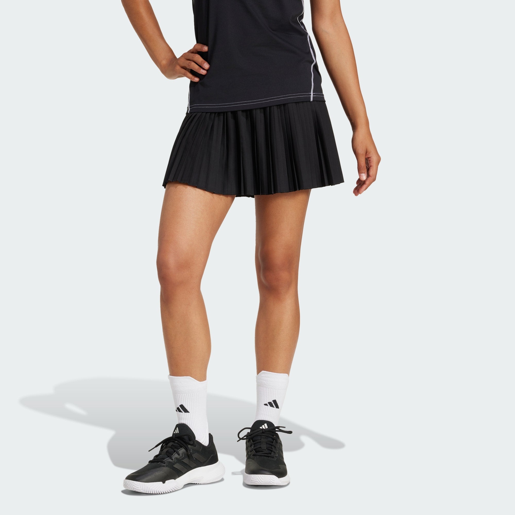 Club Pleated Skirt